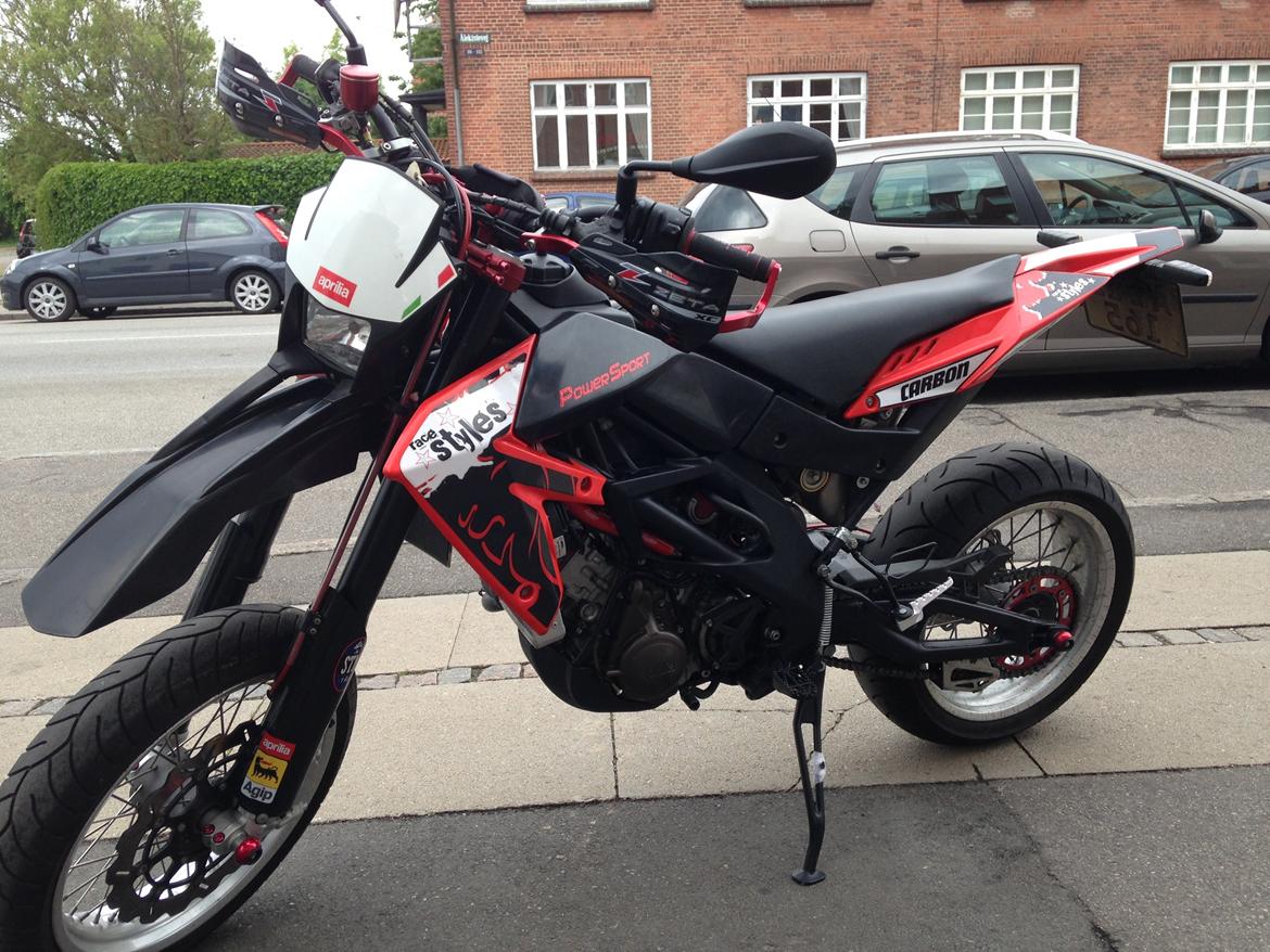Aprilia SXV 550 (SOLGT) billede 1