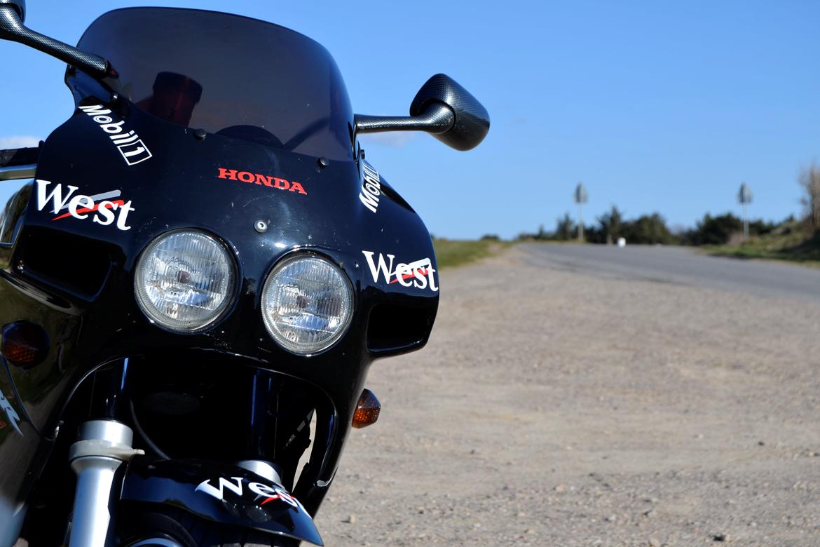 Honda CBR 400 billede 18