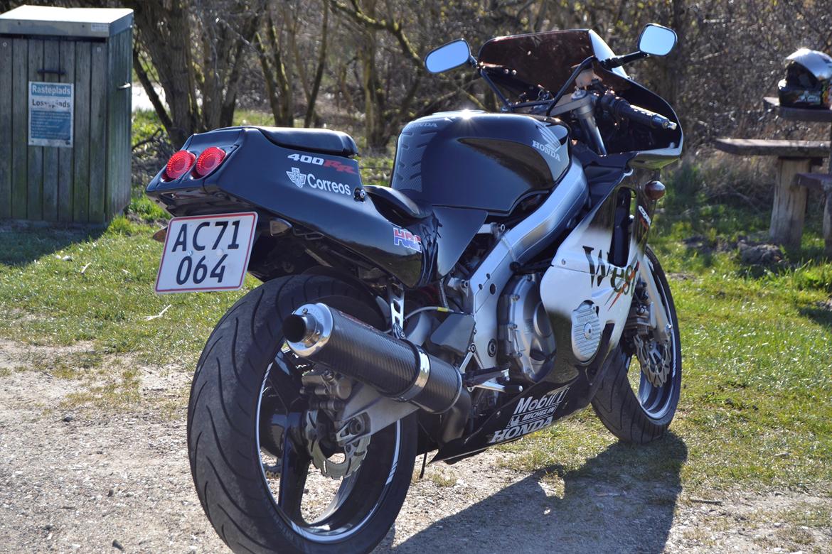 Honda CBR 400 billede 15