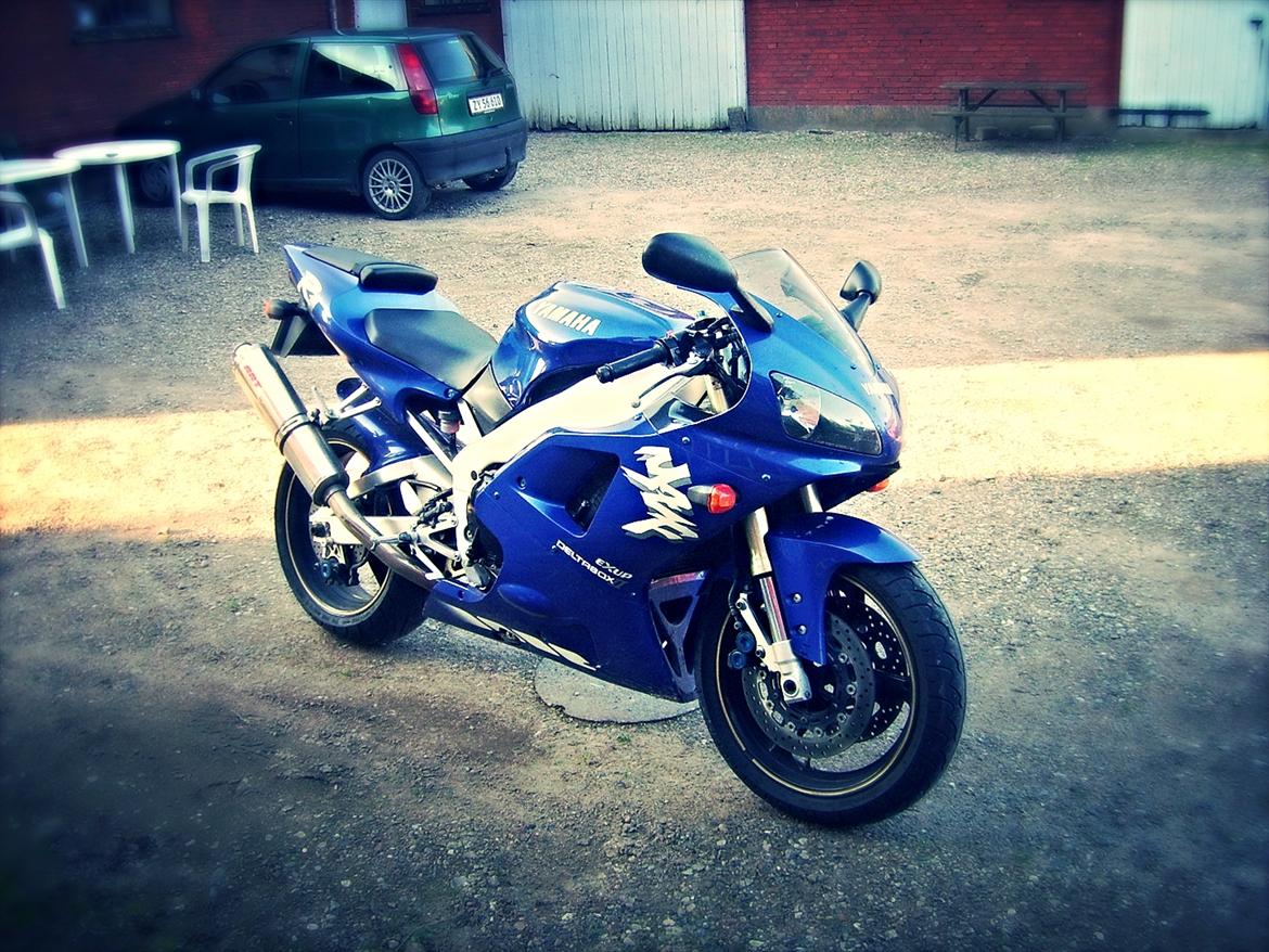 Yamaha Yzf R1 billede 13