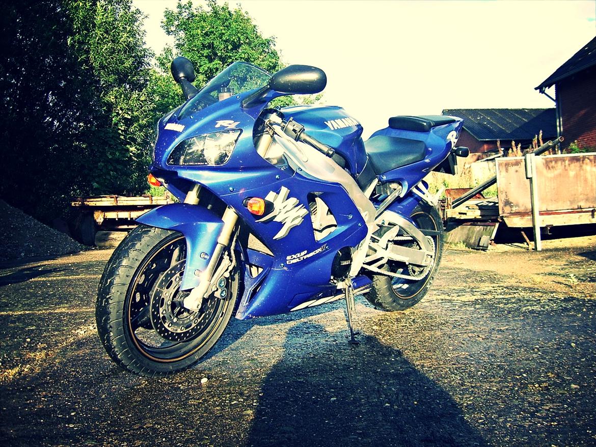 Yamaha Yzf R1 billede 14