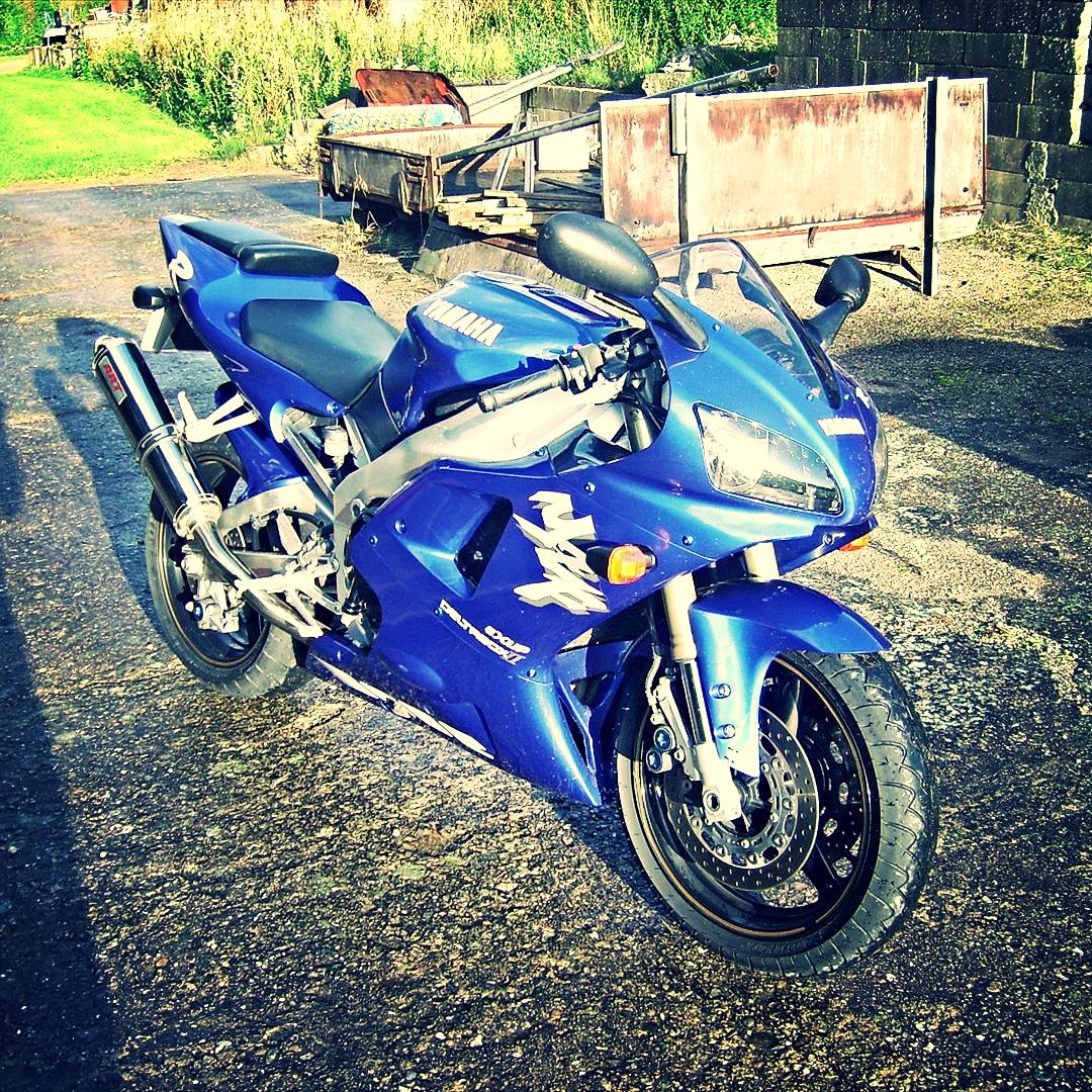 Yamaha Yzf R1 billede 15