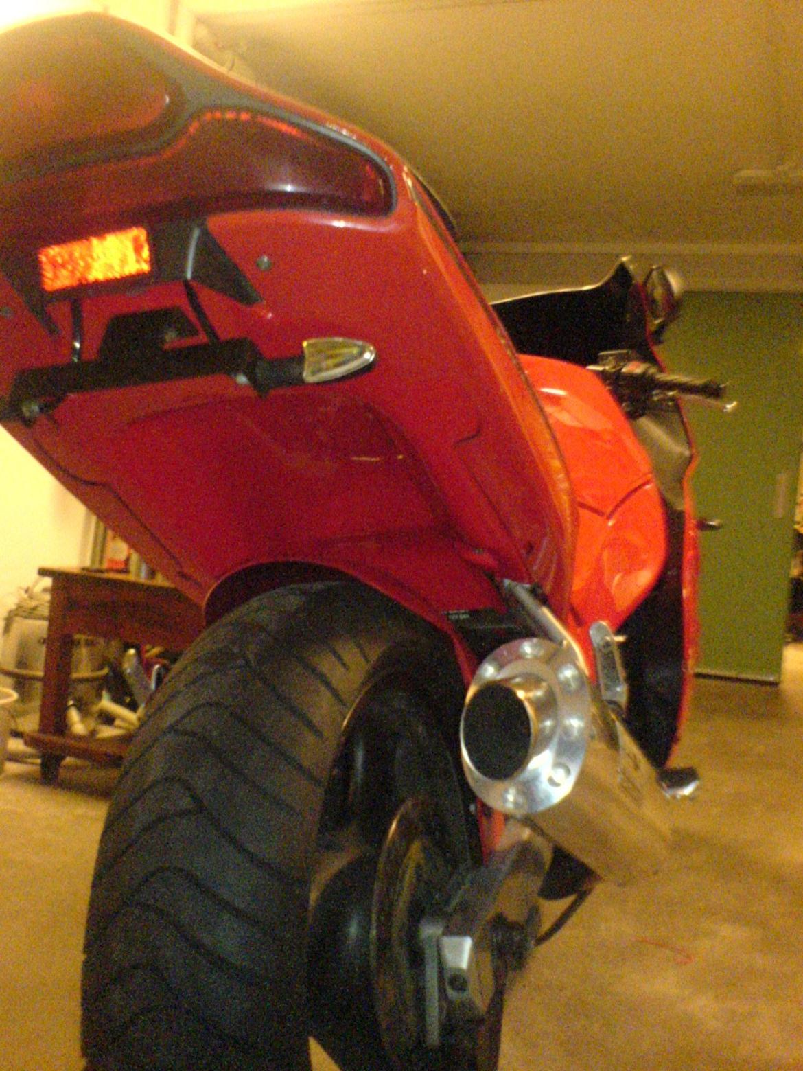 Suzuki RF 600 R billede 3