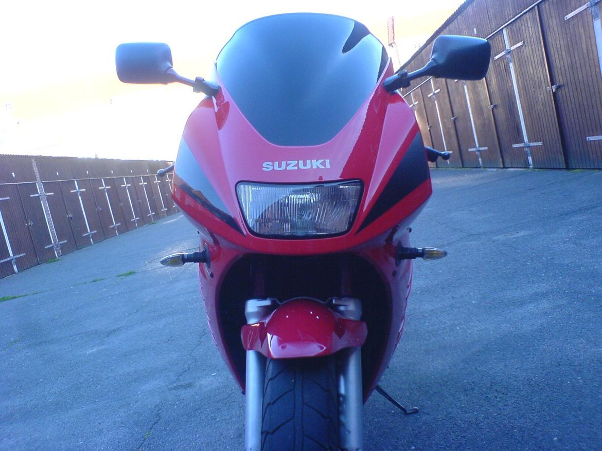 Suzuki RF 600 R billede 12