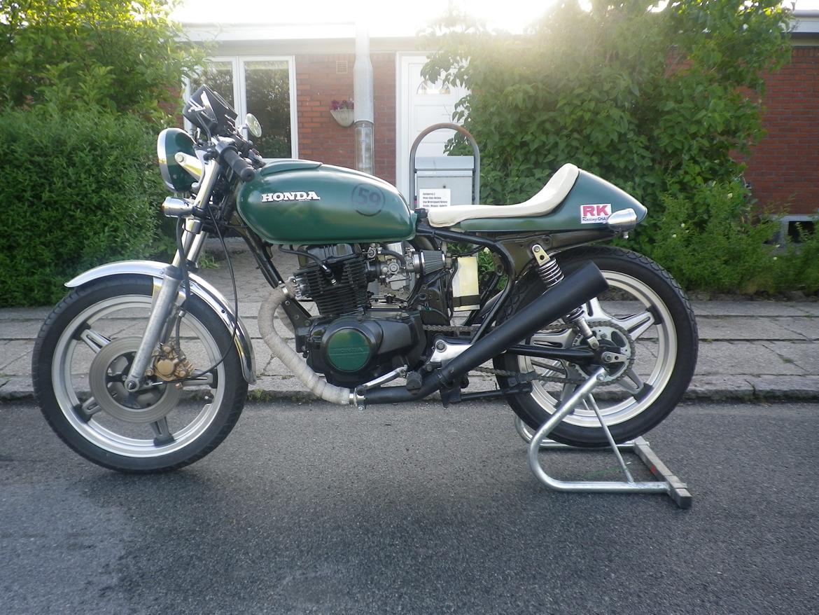 Honda CB 400 T Dream Æ Kaffe kværn billede 1