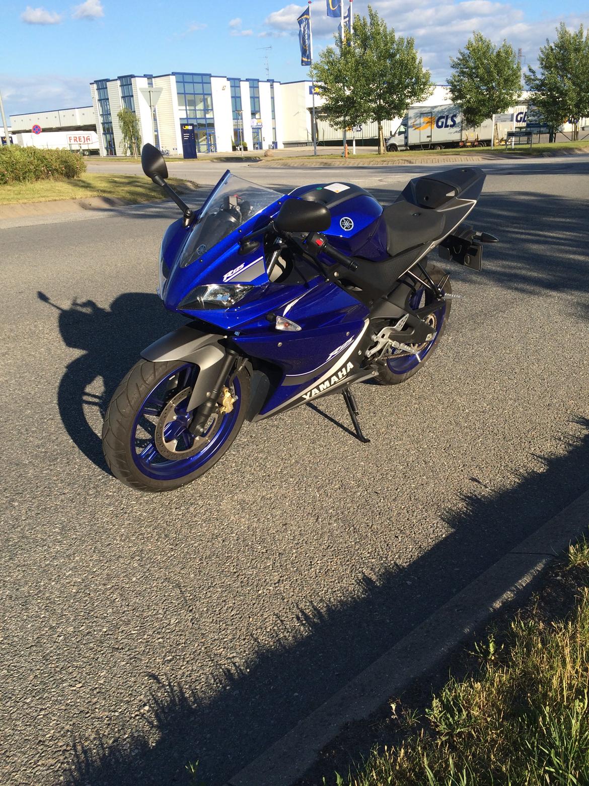 Yamaha YZF-r125 billede 3