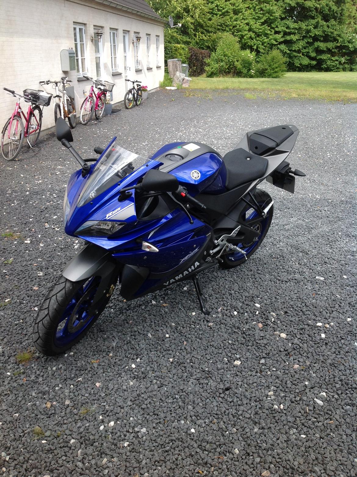 Yamaha YZF-r125 billede 1