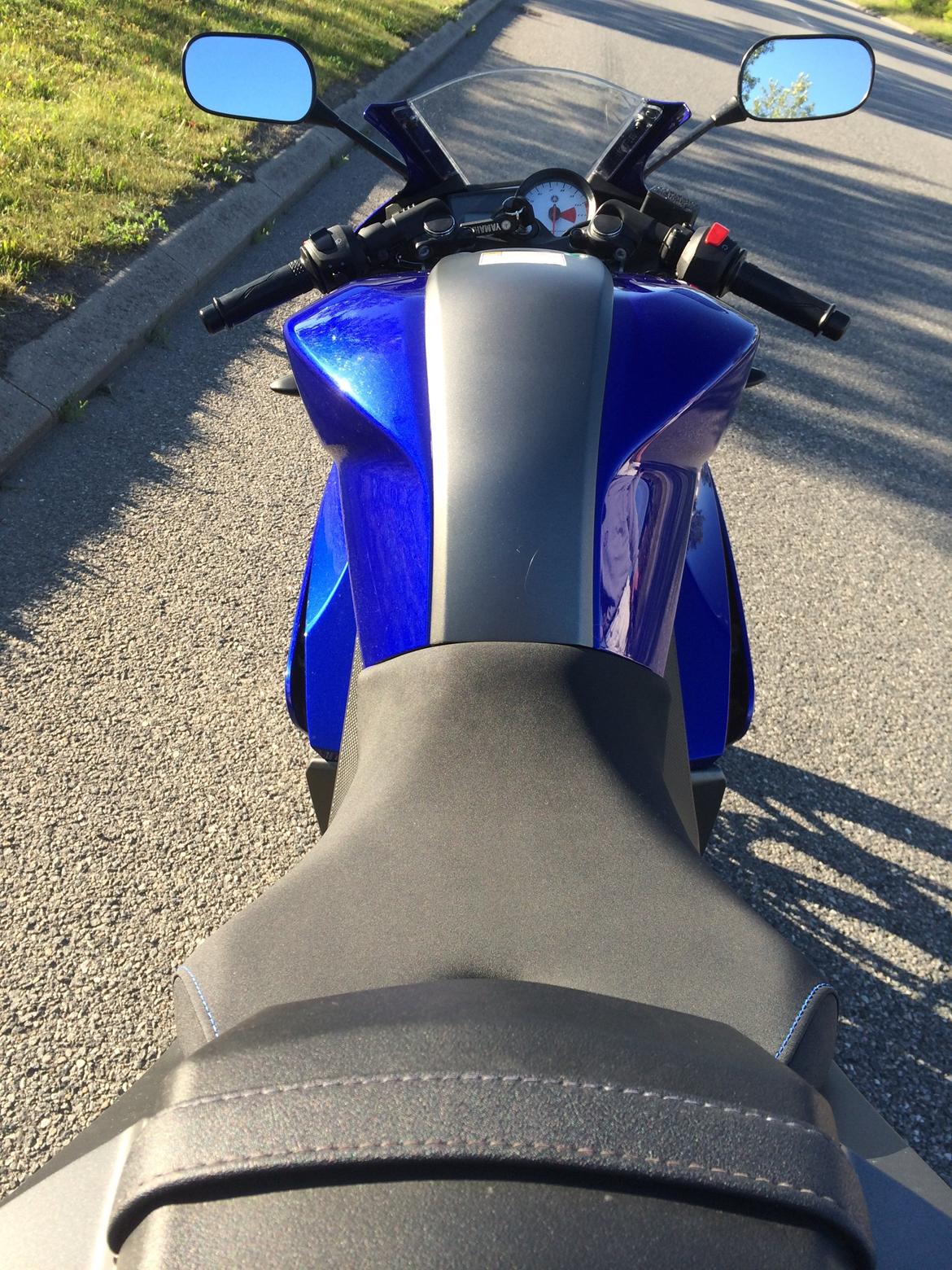 Yamaha YZF-r125 billede 5