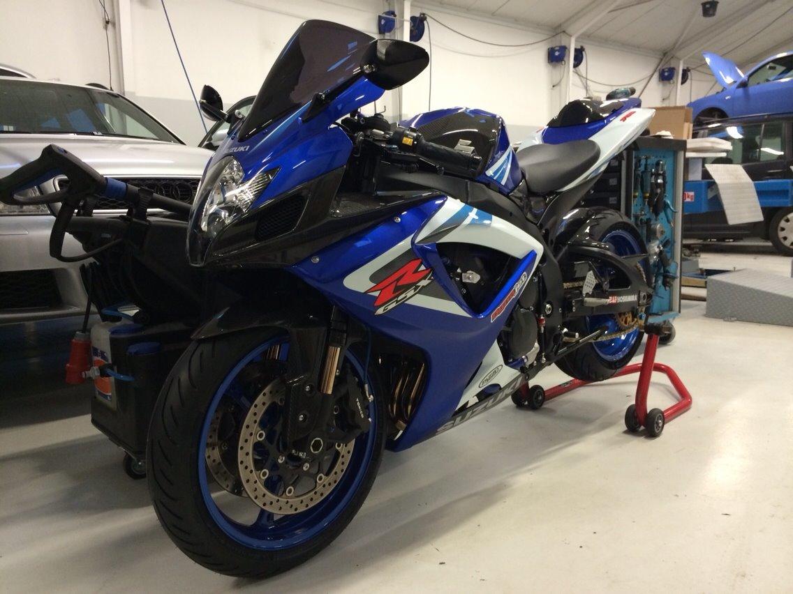 Suzuki GSX-R 750 Carbon billede 1