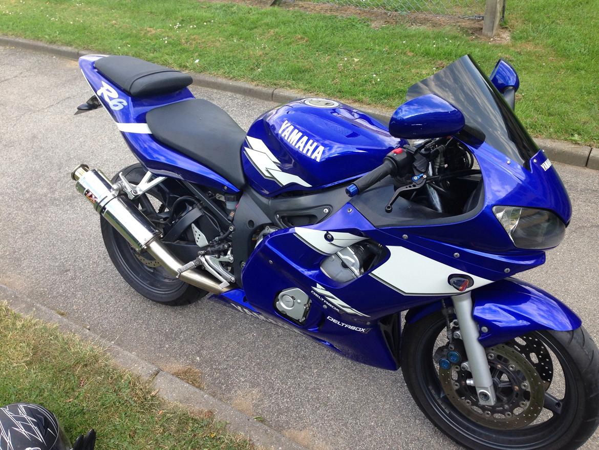 Yamaha R6 billede 11