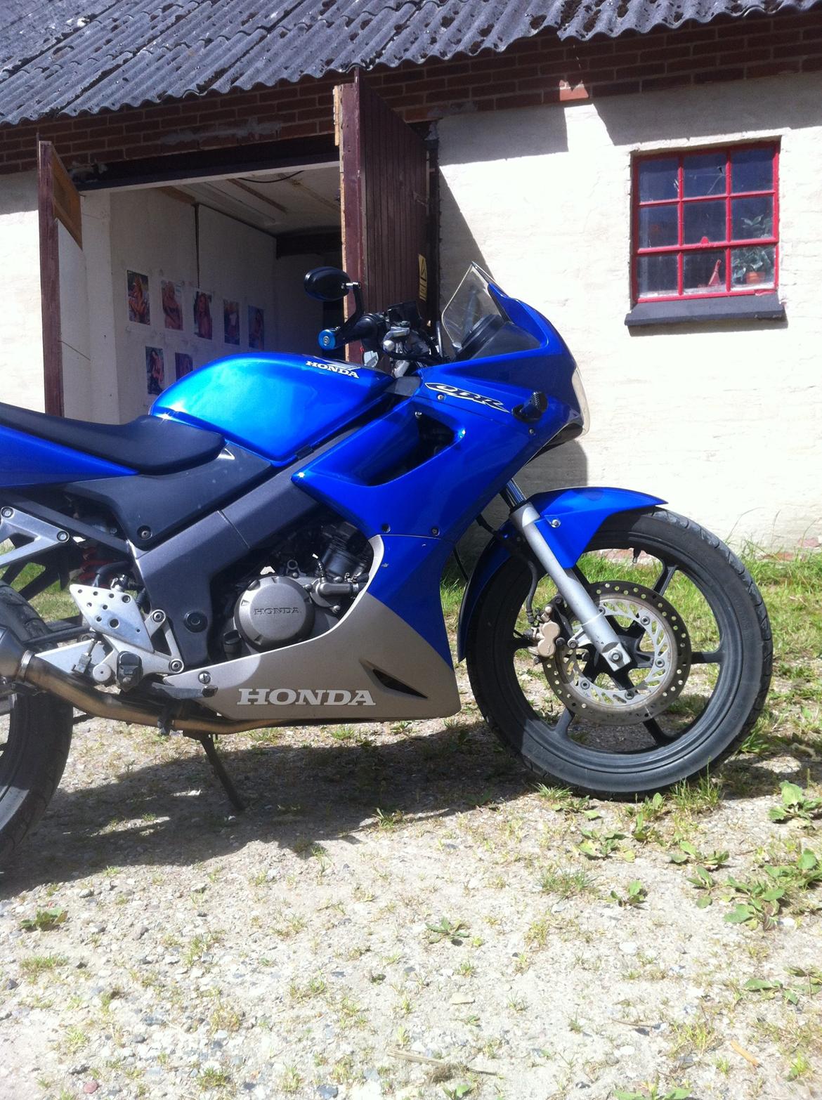 Honda cbr 125 r billede 2