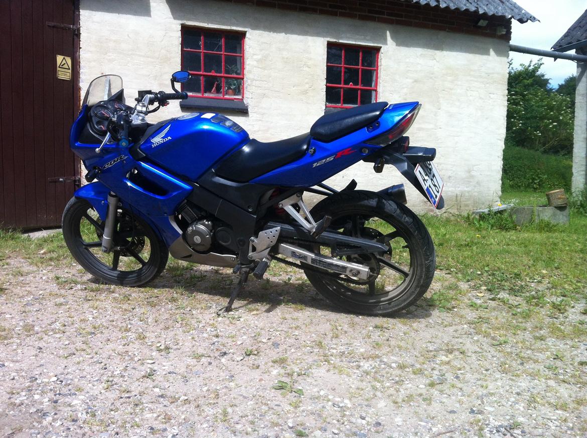 Honda cbr 125 r billede 1
