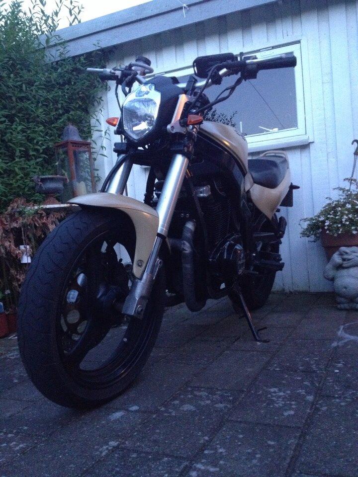 Suzuki GS500E billede 16