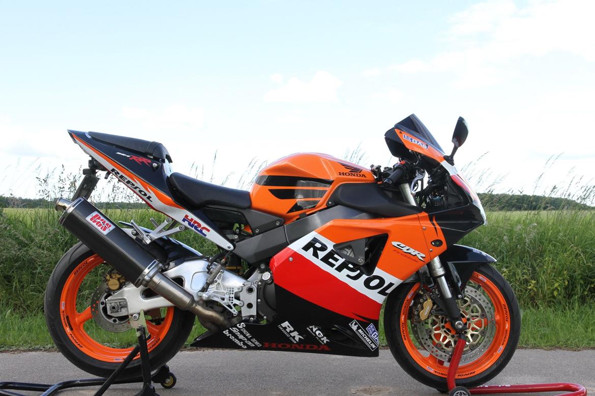 Honda CBR954RR Fireblade billede 2