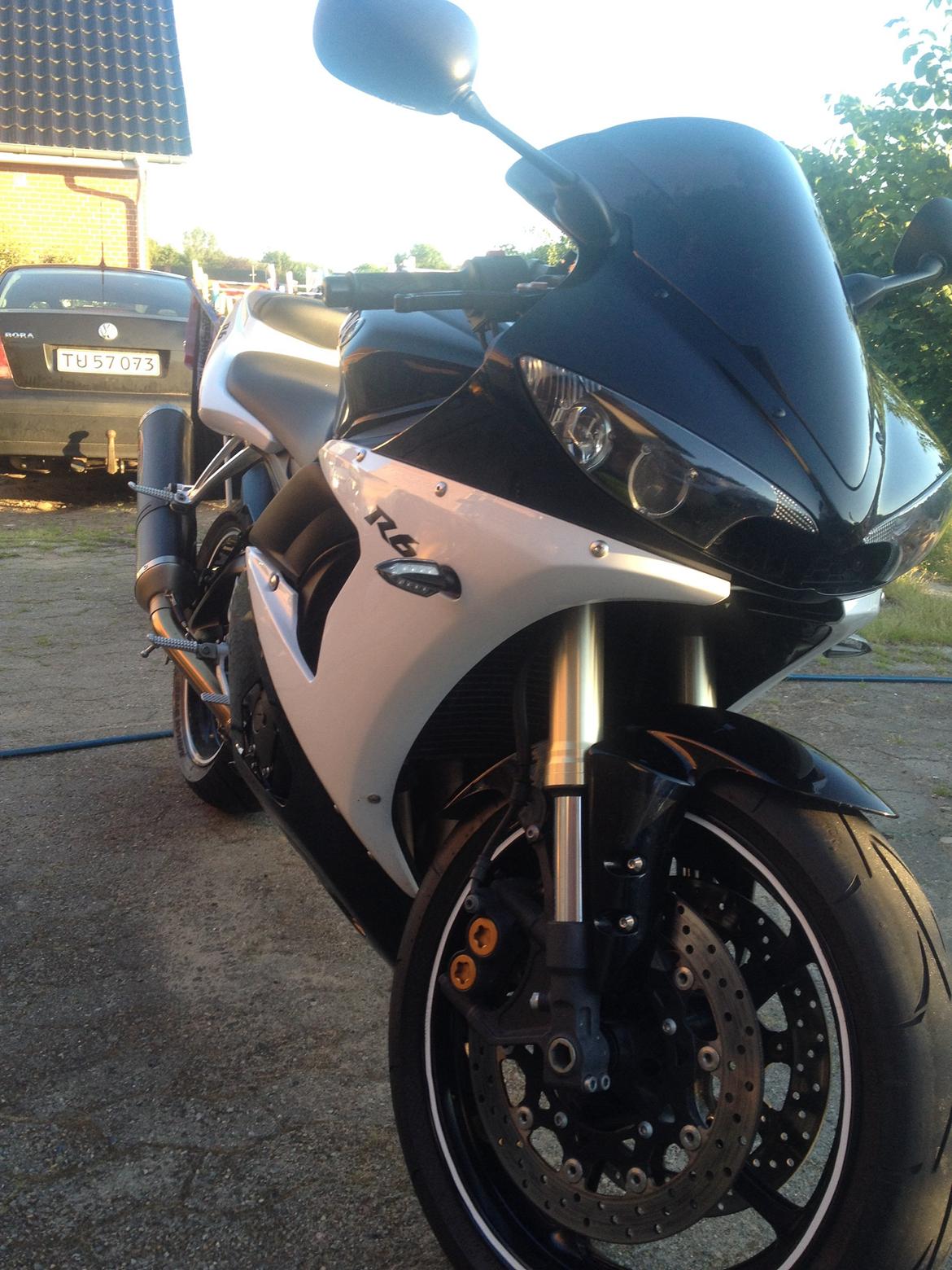 Yamaha R6 Black'n'White solgt billede 1