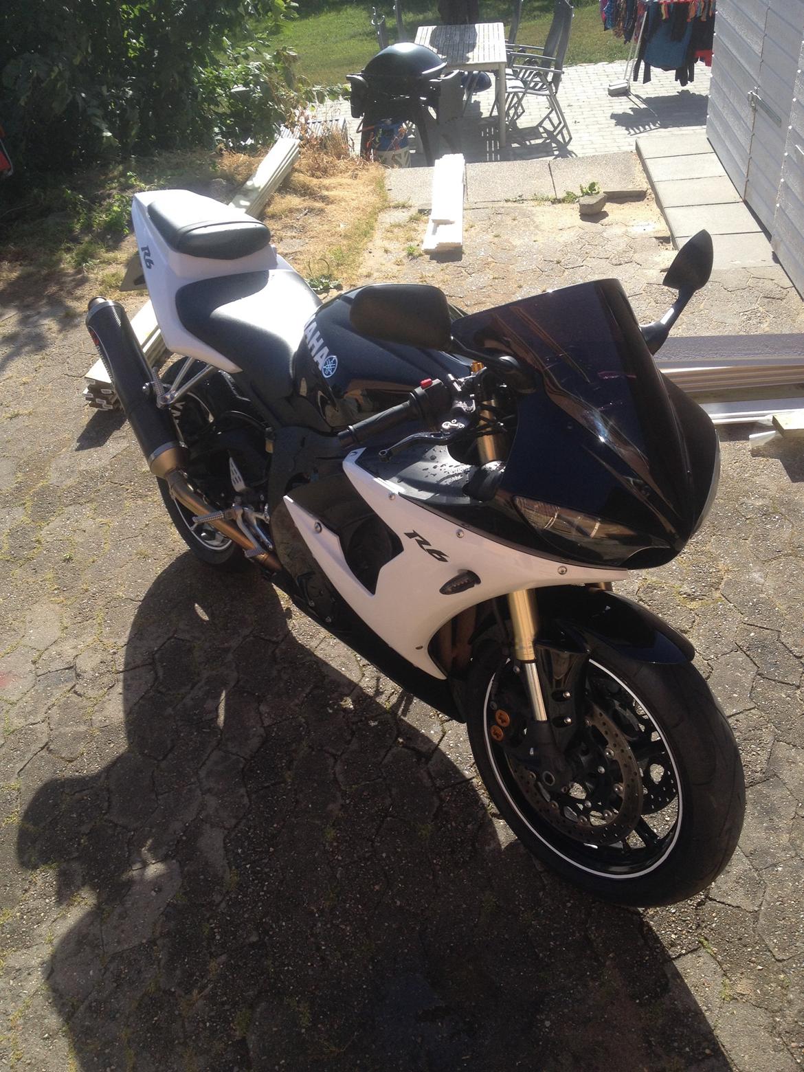 Yamaha R6 Black'n'White solgt billede 6