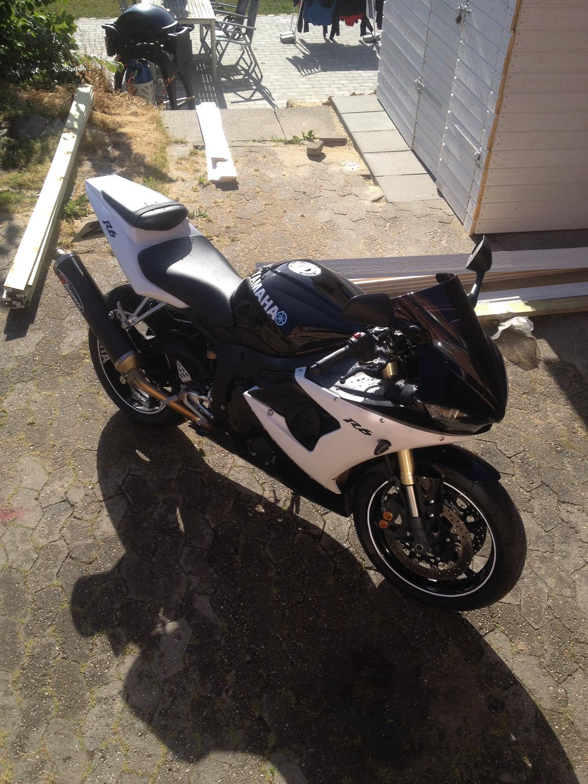Yamaha R6 Black'n'White solgt billede 7