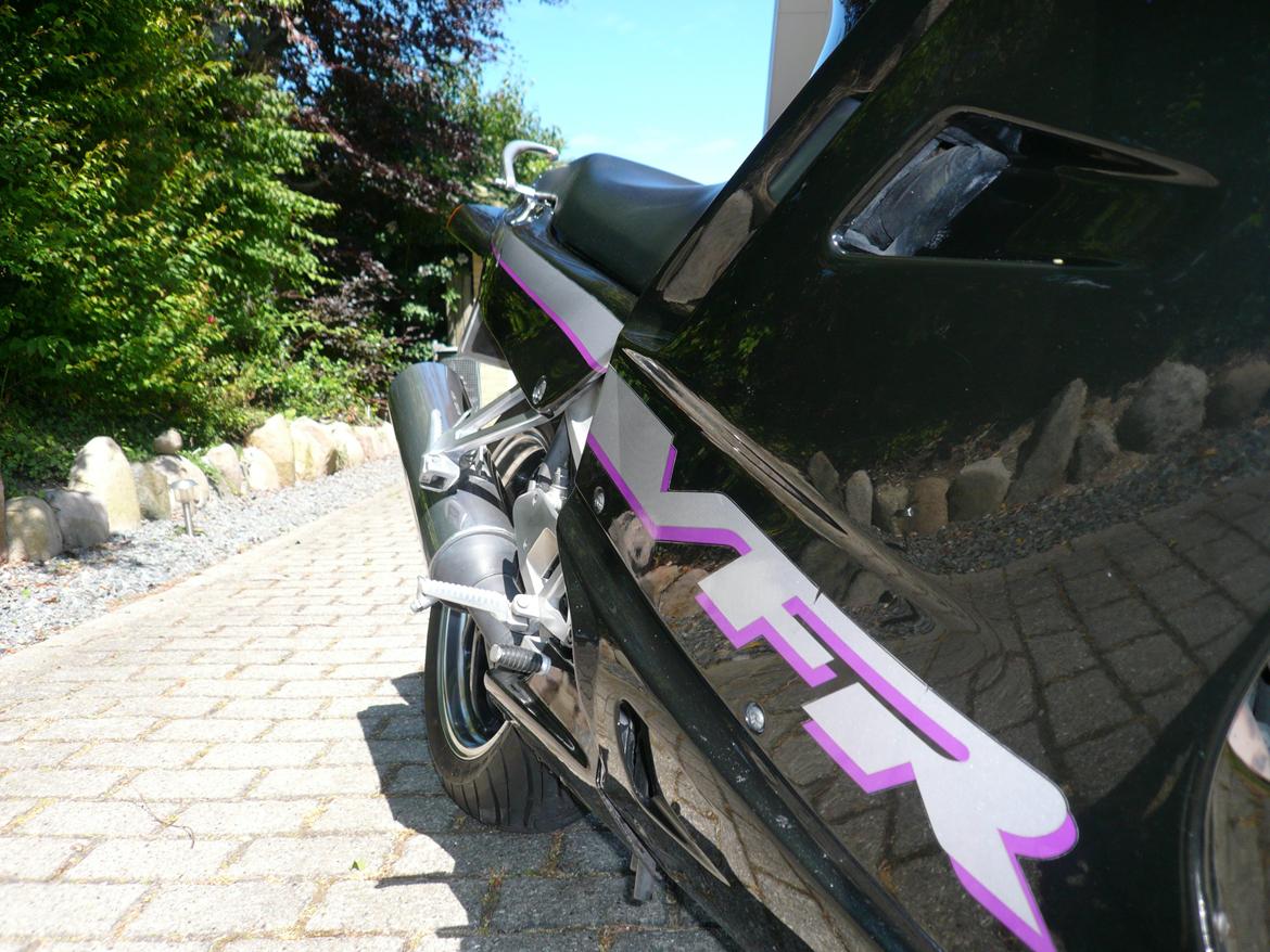 Honda VFR750F billede 1