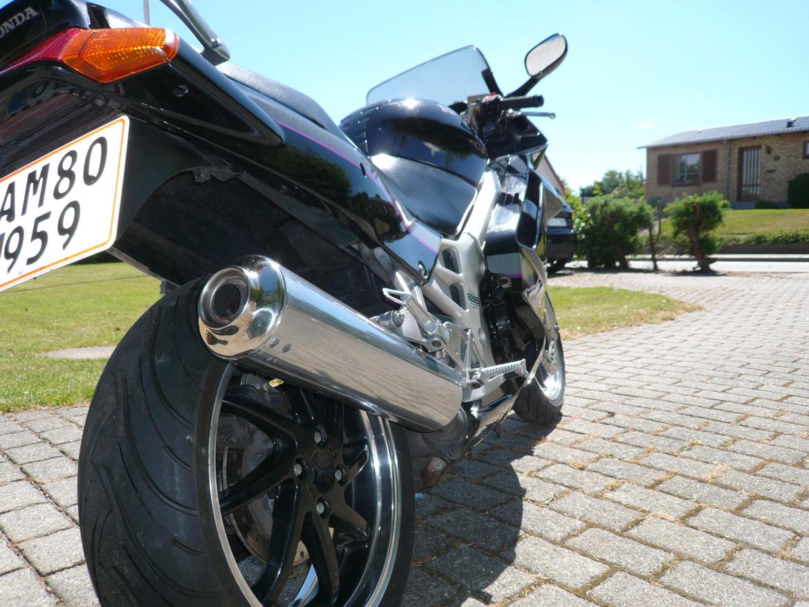 Honda VFR750F billede 5