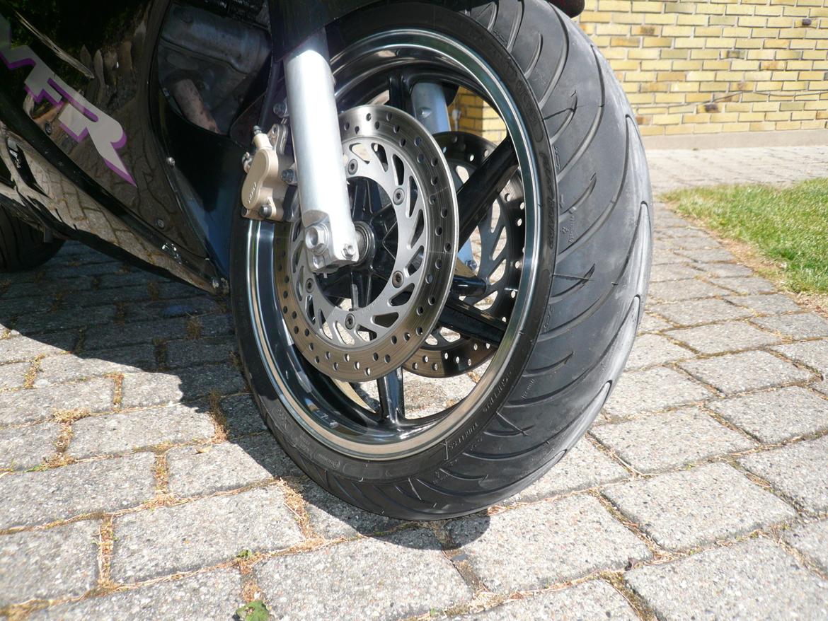 Honda VFR750F billede 8