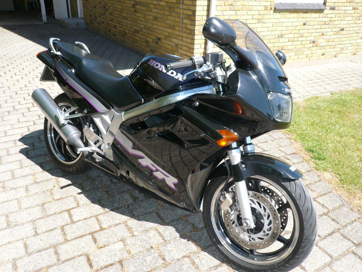 Honda VFR750F billede 13