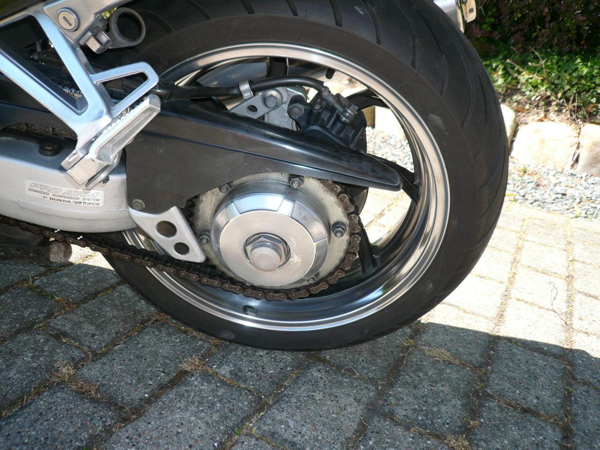 Honda VFR750F billede 16