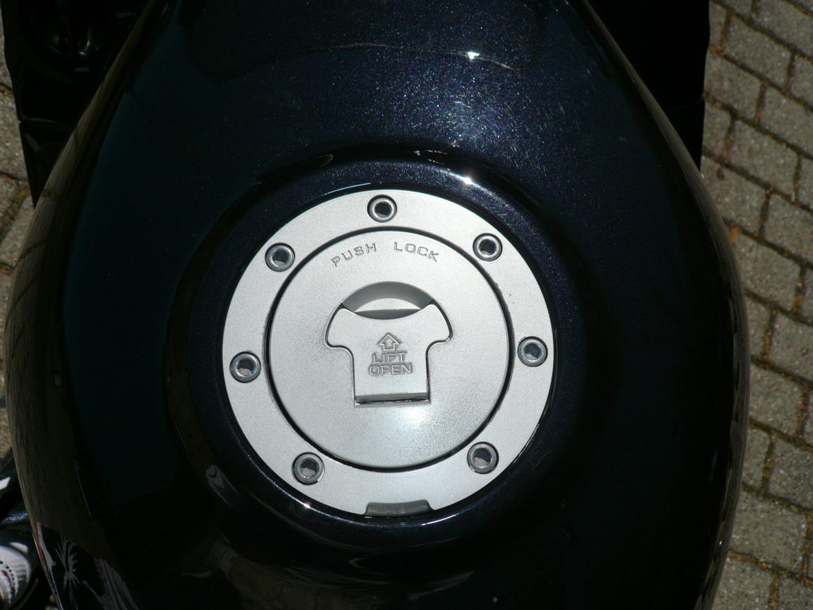 Honda VFR750F billede 18