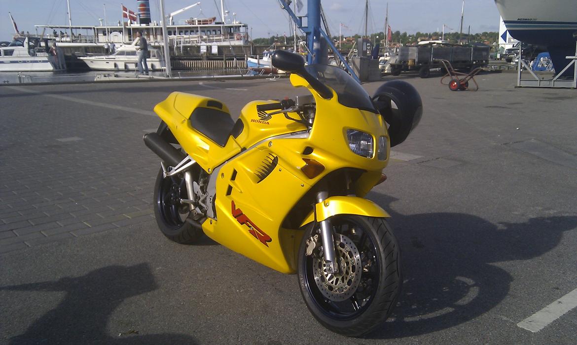 Honda VFR 750 RC36/2 billede 5