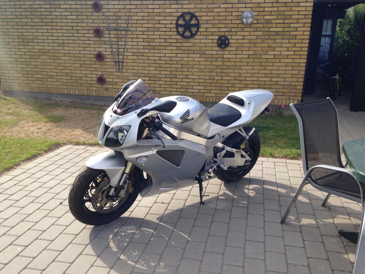 Honda Vtr 1000 sp1 billede 2