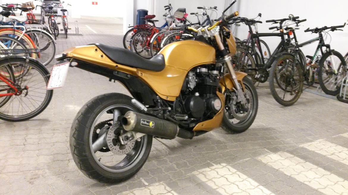 Kawasaki gpz 750 UT Streetfighter billede 2