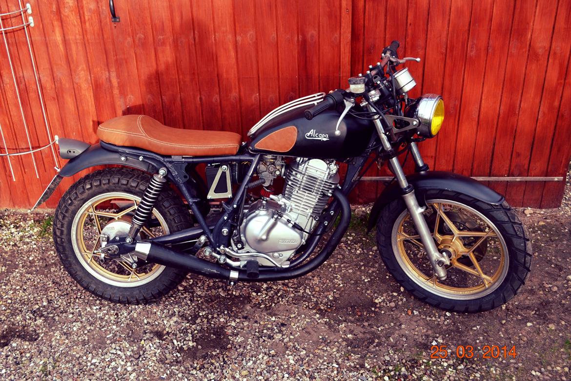 Suzuki GN400 billede 1