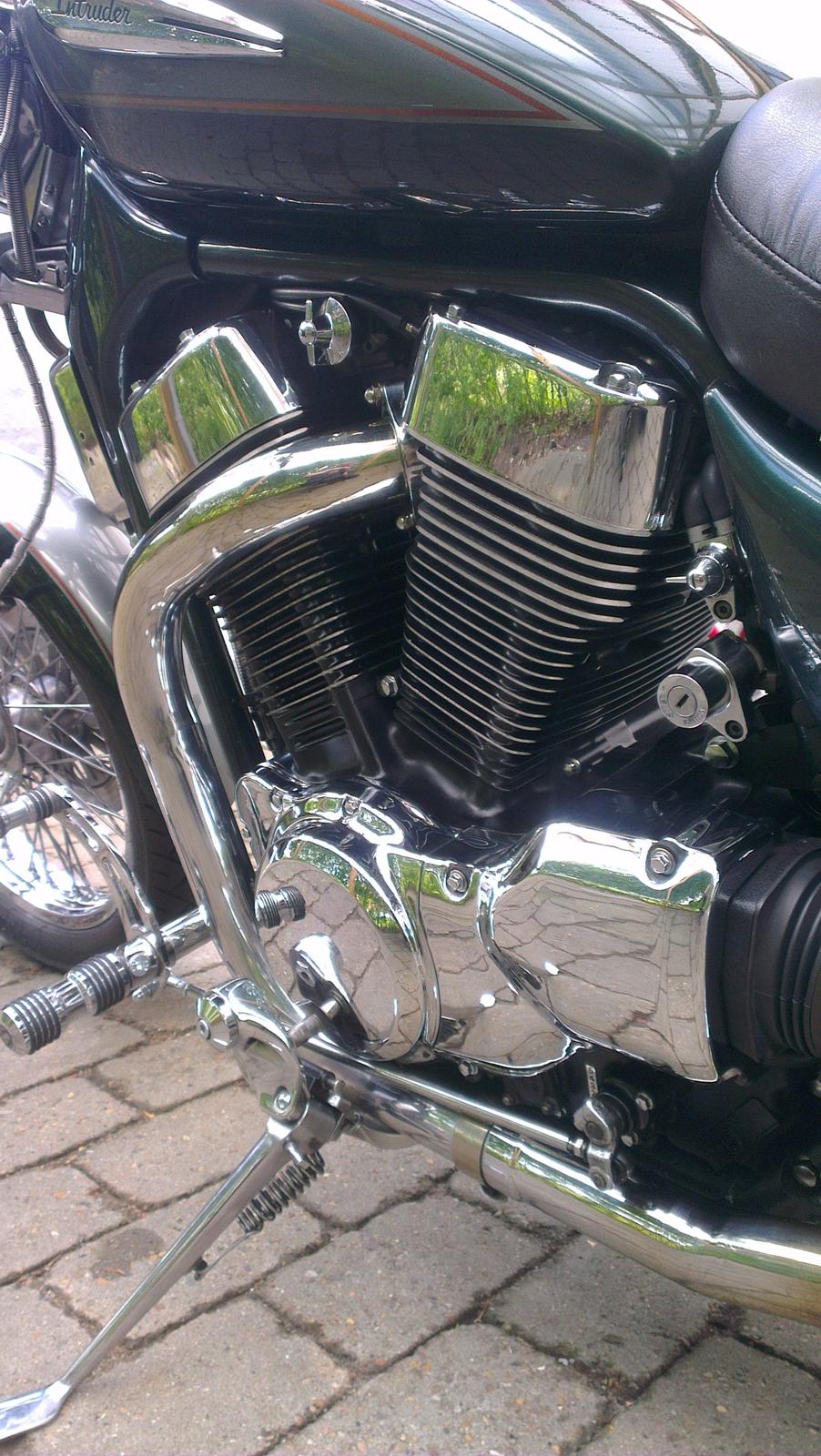 Suzuki VS 1400 Intruder (SOLGT) billede 5