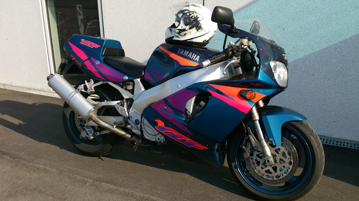 Yamaha YZF 750 R - lige hjemvendt fra første køretur billede 4