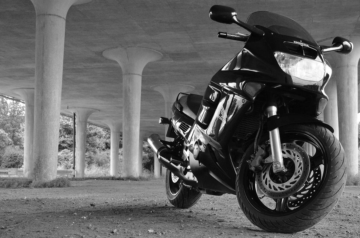 Honda CBR 1000 F billede 3