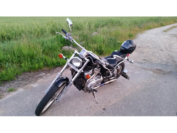 Suzuki VS 800 /// SOLGT billede 1