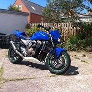 Kawasaki z750