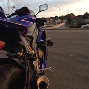 Yamaha R6