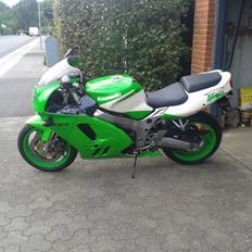 Kawasaki ZX9R