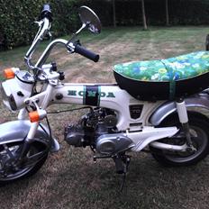 Honda Dax (ST70)