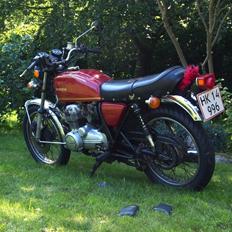 Honda CB400F