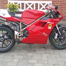 Ducati 916