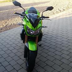 Kawasaki Z750R