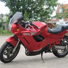 Suzuki GSX 600F