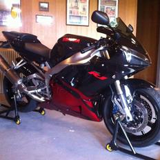 Yamaha R1 Solgt