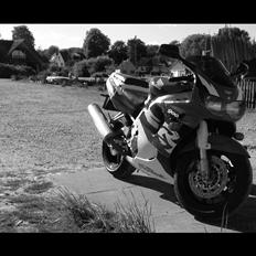 Honda CBR900rr -SC33  R127A