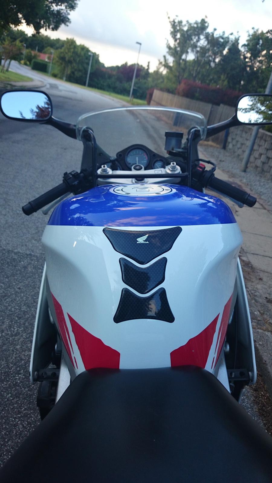 Honda CBR900RR Fireblade billede 8