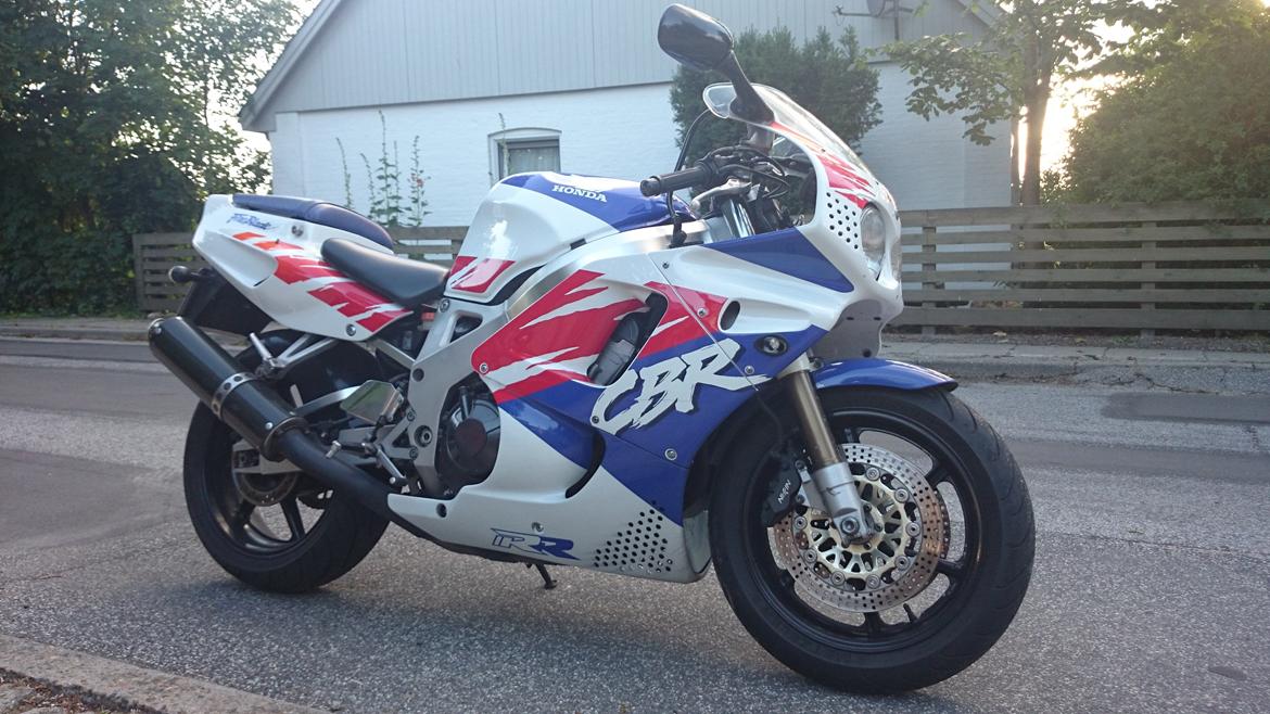 Honda CBR900RR Fireblade billede 2