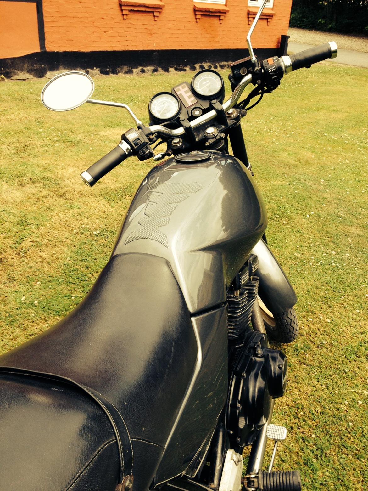 Suzuki gsx ES billede 2