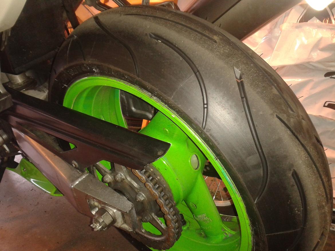 Kawasaki ZX9R billede 5