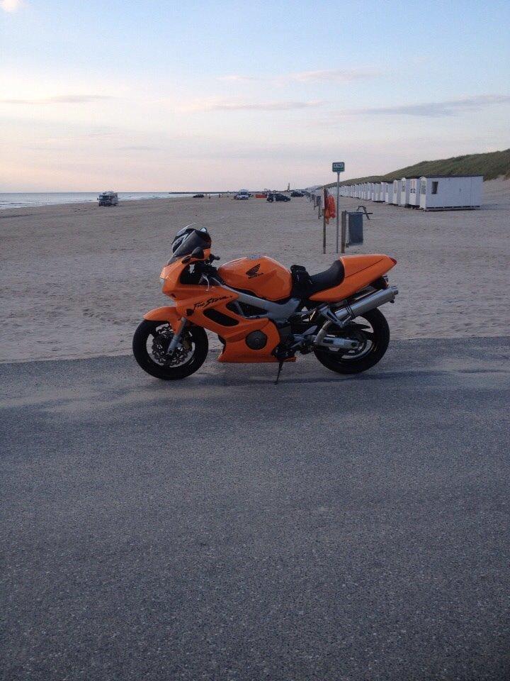 Honda Vtr Firestorm billede 3